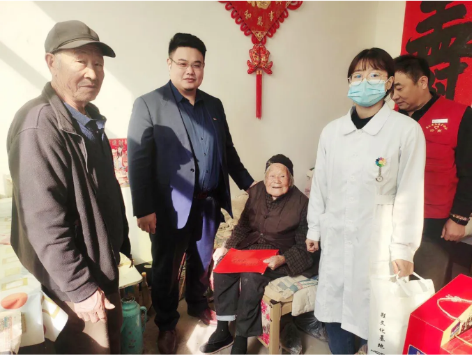 愛在重陽節(jié)，慰問暖人心